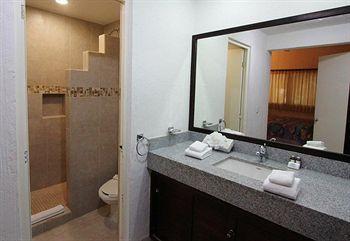 Residencia El Faro Hotel 3*